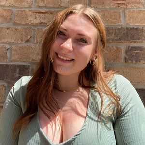 Meet your Posher, Claire